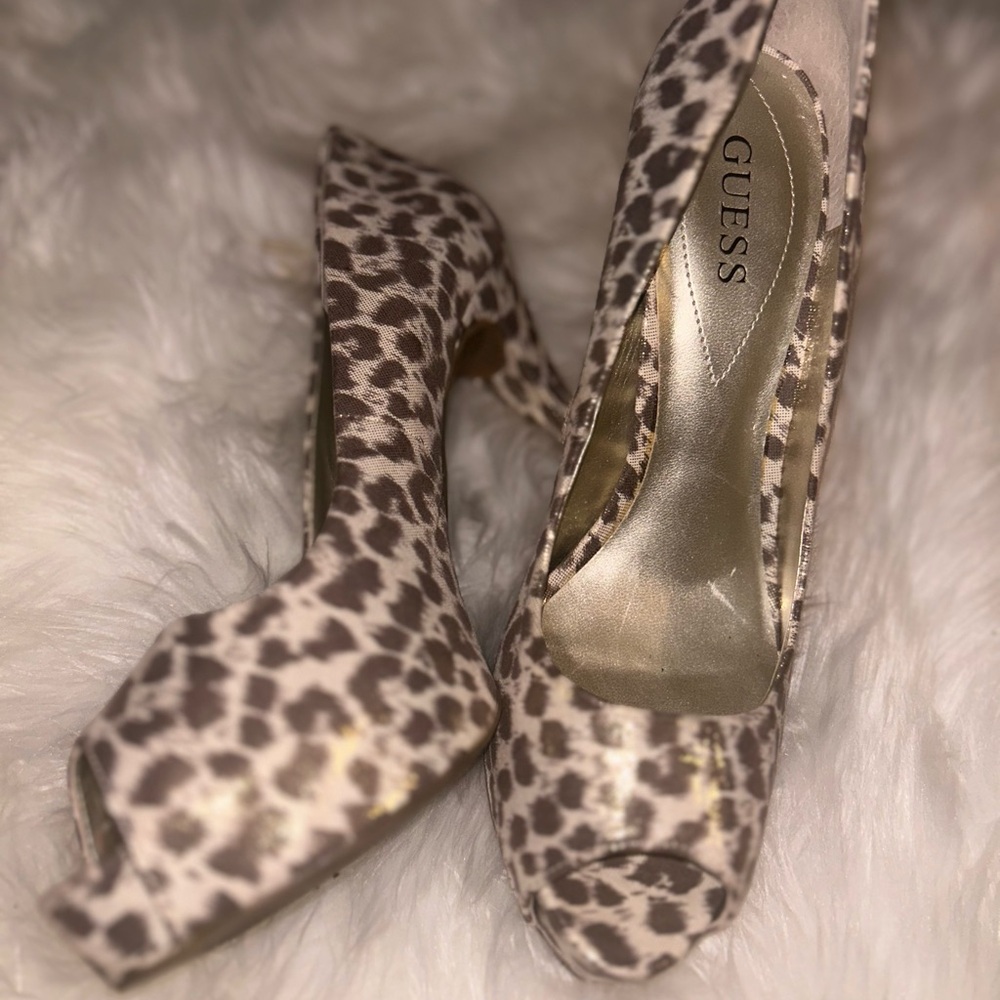 Guess Leopard Open Toe Heels - Picture 5 of 6